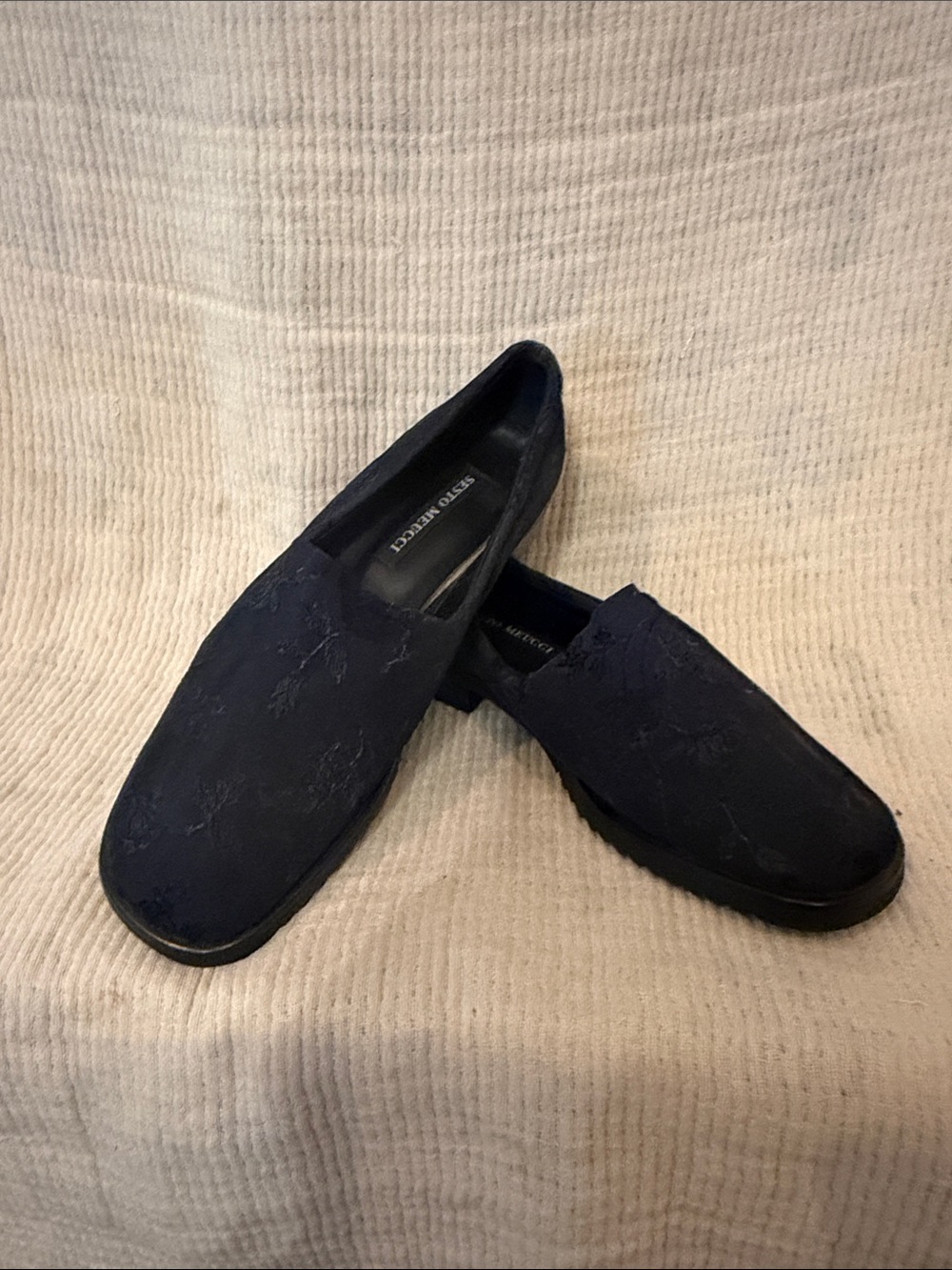 Sesto Meucci Women’s 7 M Loafers Made in Italy Vibram Sole Fabric Slip On NWOT